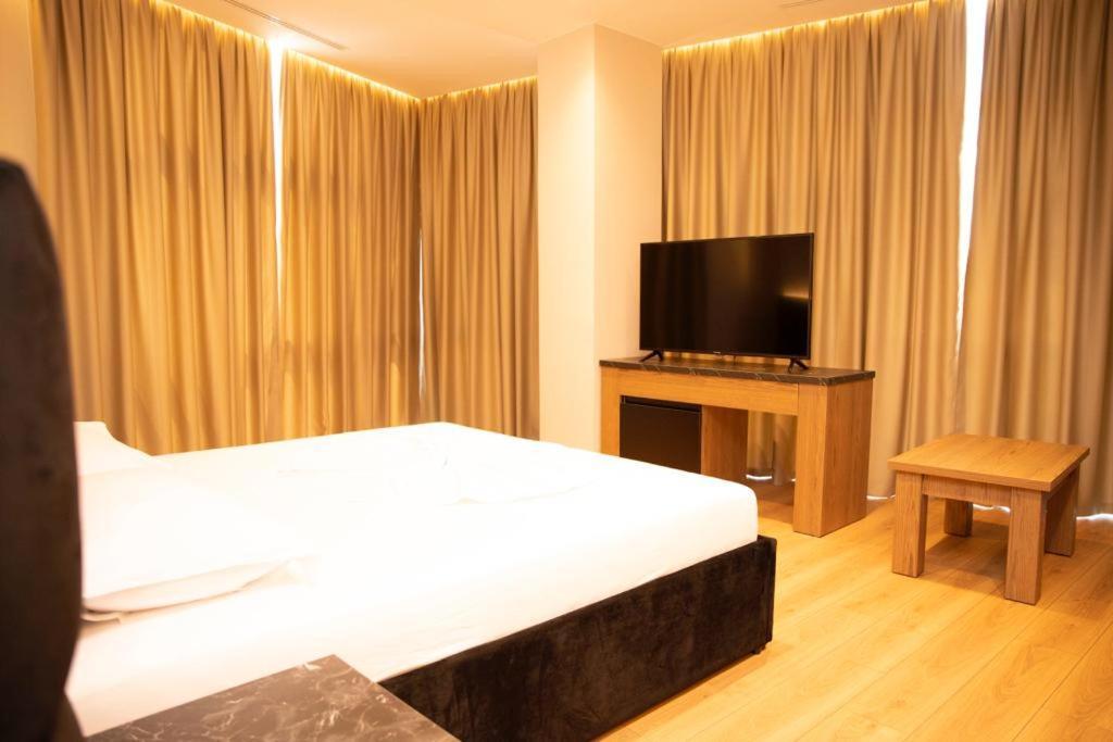 Hotel Continental Durrës 외부 사진
