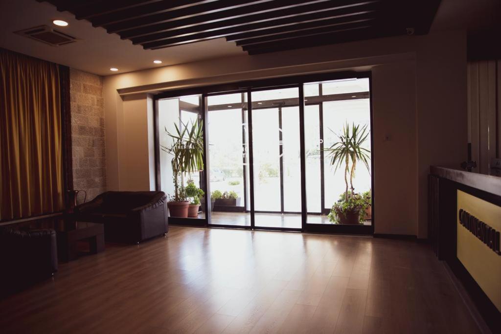 Hotel Continental Durrës 외부 사진